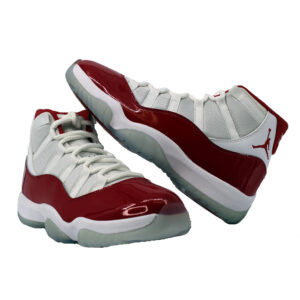 Air Jordan 11 Retro "Cherry"